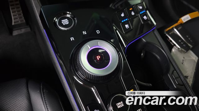 Kia Sportage (V) LPG 2.0 2WD Signature 2023 — фото 9