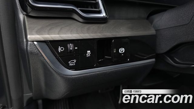 Kia Sportage (V) LPG 2.0 2WD Signature 2023 — фото 12