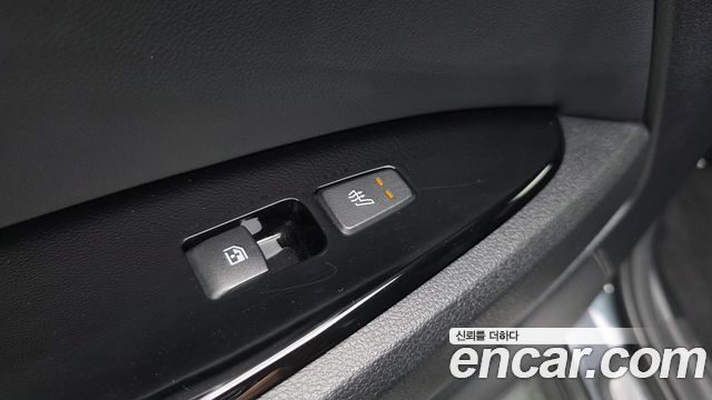 Kia Sportage (V) LPG 2.0 2WD Signature 2023 — фото 17