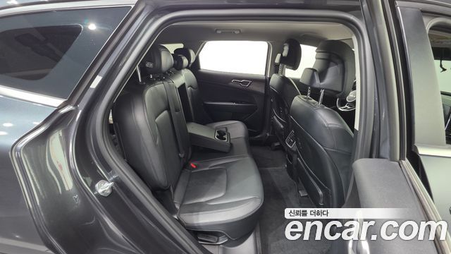 Kia Sportage (V) LPG 2.0 2WD Signature 2023 — фото 18