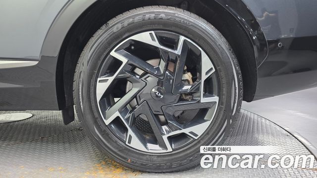 Kia Sportage (V) LPG 2.0 2WD Signature 2023 — фото 21