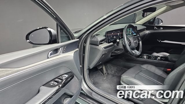 Kia K5 (III) 2.0 Noblesse 2025 — фото 26