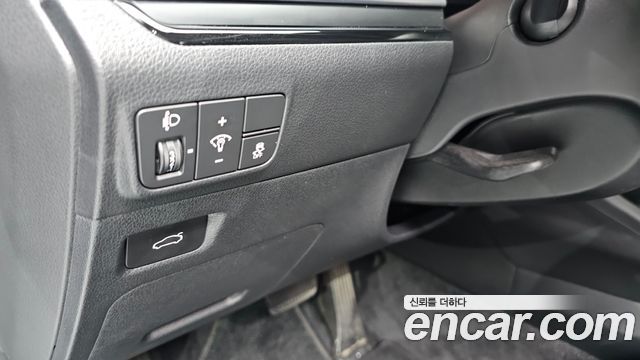 Kia K5 (III) 2.0 Noblesse 2025 — фото 28