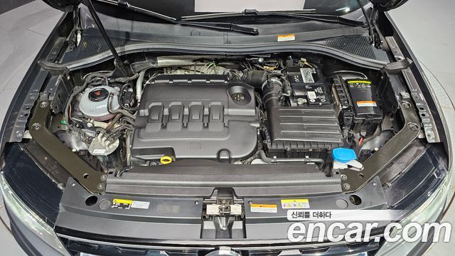 Volkswagen Tiguan (II) 2.0 TDI Premium 2020 — фото 6