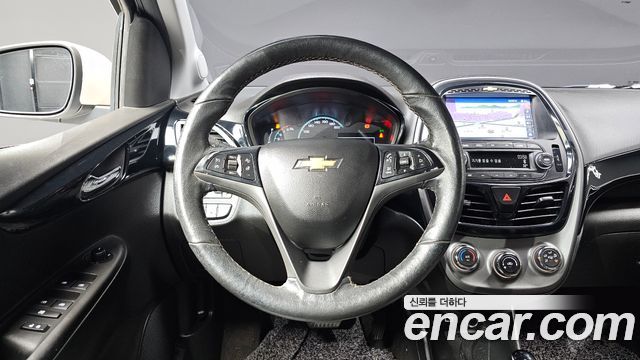 Chevrolet Spark Premier 2019 — фото 13