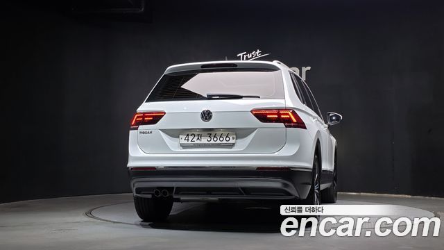 Volkswagen Tiguan (II) 2.0 TDI Prestige 2018 — фото 4