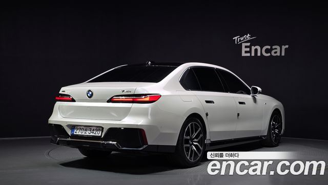 BMW 7 Series (G70) 740i xDrive M Sport 2025 — фото 2
