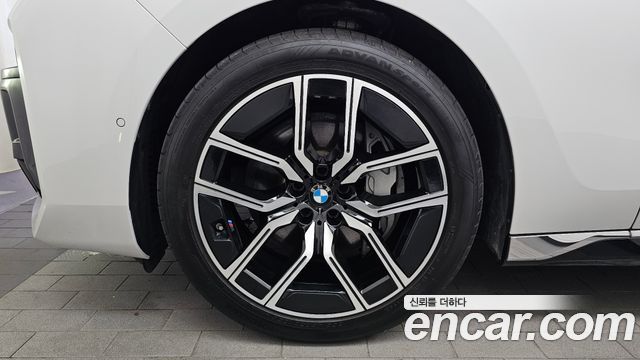 BMW 7 Series (G70) 740i xDrive M Sport 2025 — фото 5