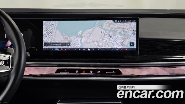 BMW 7 Series (G70) 740i xDrive M Sport 2025 — фото 18