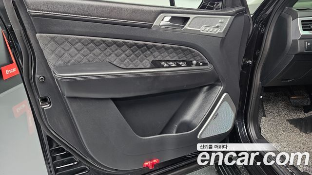 KG Mobility (SsangYong) Rexton Diesel 2.2 4WD The Black 2023 — фото 24