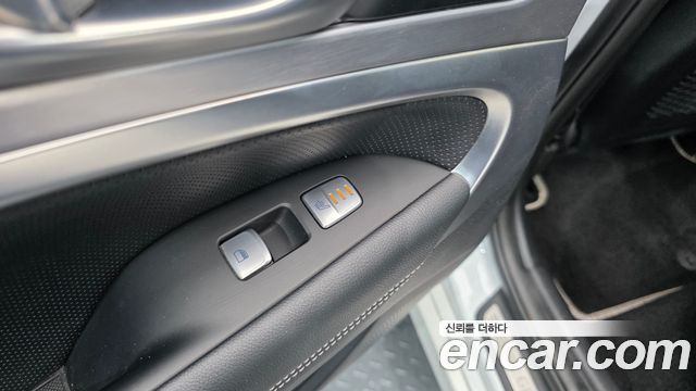 Genesis G70 3.3T Sport AWD Elite 2019 — фото 31