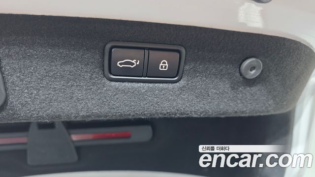 Genesis G70 3.3T Sport AWD Elite 2019 — фото 34