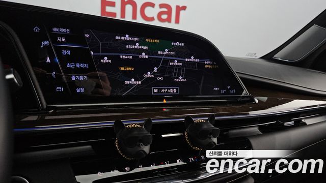 Cadillac Escalade (V) 6.2 Premium Luxury Platinum 2023 — фото 13