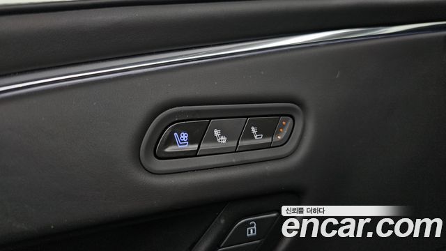 Cadillac Escalade (V) 6.2 Premium Luxury Platinum 2023 — фото 17
