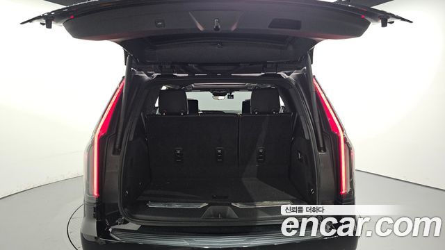 Cadillac Escalade (V) 6.2 Premium Luxury Platinum 2023 — фото 20