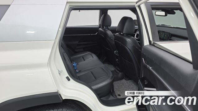 KG Mobility (SsangYong) Torres Gasoline 1.5 2WD T5 2023 — фото 11