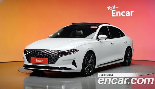 Hyundai Grandeur (IG) 2.5 Le Blanc 2022 — фото 1