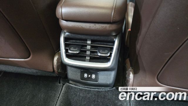 Hyundai Grandeur (GN7) 3.5 LPG 2WD Premium 2023 — фото 32