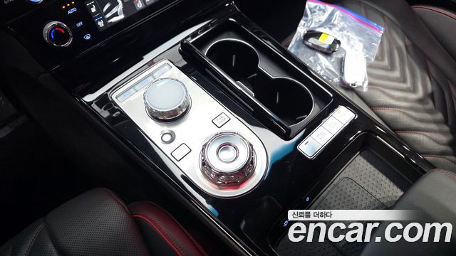 Genesis G80 (RG3) Gasoline 2.5 Turbo 2WD 2025 — фото 9