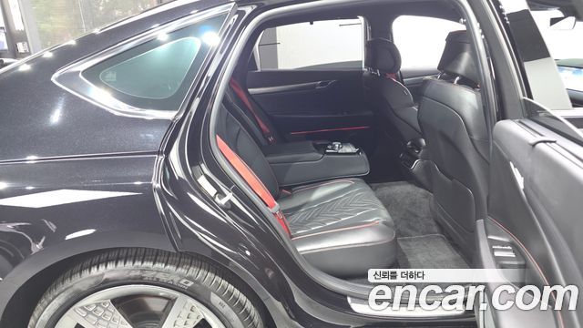Genesis G80 (RG3) Gasoline 2.5 Turbo 2WD 2025 — фото 11