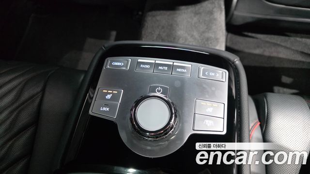 Genesis G80 (RG3) Gasoline 2.5 Turbo 2WD 2025 — фото 18
