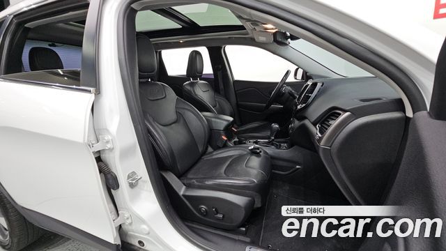 Jeep Cherokee (KL) 2.4 Limited 2WD 2020 — фото 12