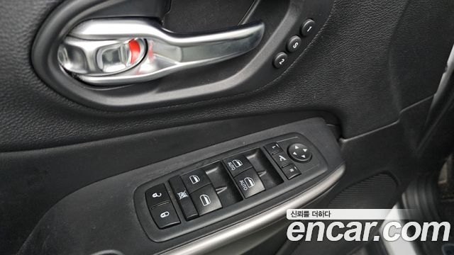 Jeep Cherokee (KL) 2.4 Limited 2WD 2020 — фото 19
