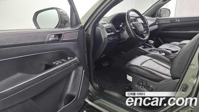 KG Mobility (SsangYong) Rexton Sports Khan Diesel 2.2 4WD Prestige 2022 — фото 10