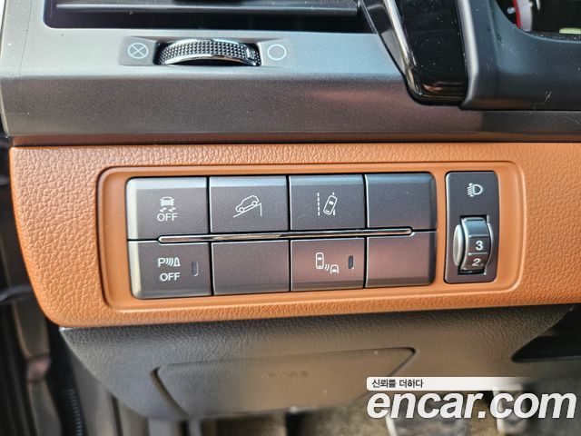 KG Mobility (SsangYong) Rexton Sports Khan Diesel 2.2 4WD Dynamic Edition (5-Link) 2020 — фото 17