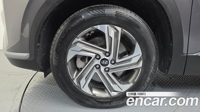 Hyundai Santa Fe Gasoline 2.5T 2WD Exclusive 2022 — фото 5