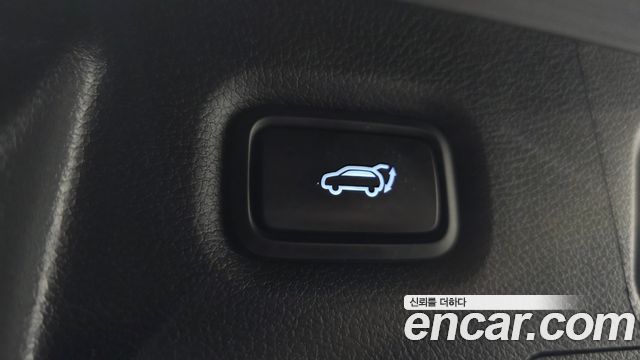 Hyundai Santa Fe Gasoline 2.5T 2WD Exclusive 2022 — фото 17