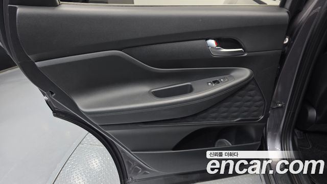Hyundai Santa Fe Gasoline 2.5T 2WD Exclusive 2022 — фото 25