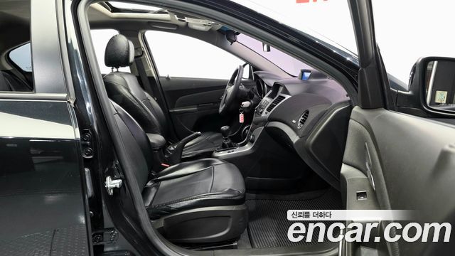 Chevrolet Cruze 1.6 LT 2012 — фото 11