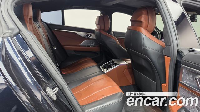 BMW 8 Series (G15) 840i xDrive M Sport Gran Coupe 2021 — фото 11
