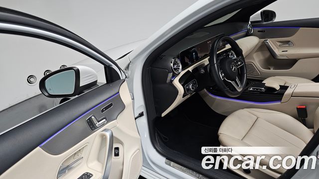 Mercedes-Benz A-Class (W177) A220 Sedan 2020 — фото 10
