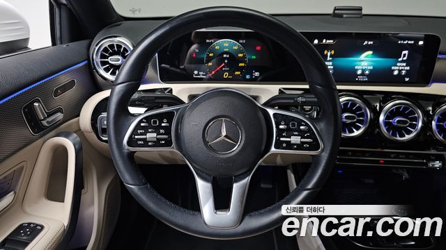 Mercedes-Benz A-Class (W177) A220 Sedan 2020 — фото 13