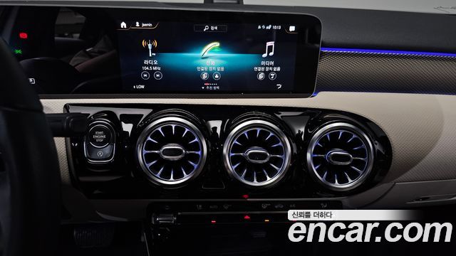 Mercedes-Benz A-Class (W177) A220 Sedan 2020 — фото 14