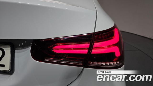 Mercedes-Benz A-Class (W177) A220 Sedan 2020 — фото 23