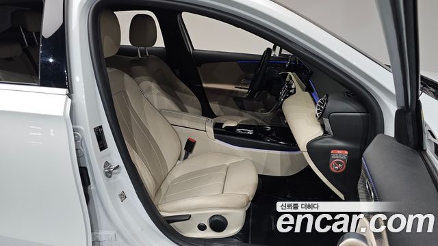 Mercedes-Benz A-Class (W177) A220 Sedan 2020 — фото 26