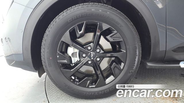 Kia Sportage Hybrid (V) 30Th Edition 4WD 2024 — фото 5