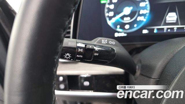 Kia Sportage Hybrid (V) 30Th Edition 4WD 2024 — фото 20