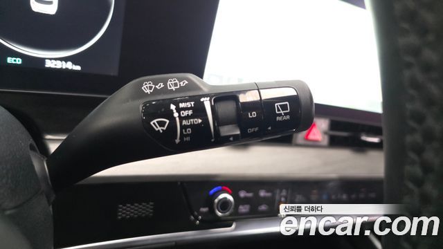 Kia Sportage Hybrid (V) 30Th Edition 4WD 2024 — фото 27