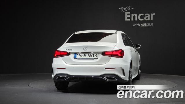 Mercedes-Benz A-Class (W177) A220 Sedan 2021 — фото 4