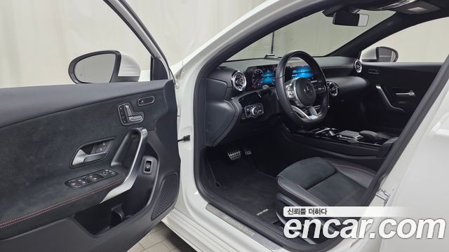 Mercedes-Benz A-Class (W177) A220 Sedan 2021 — фото 10
