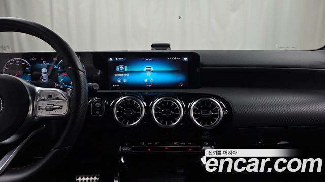 Mercedes-Benz A-Class (W177) A220 Sedan 2021 — фото 14