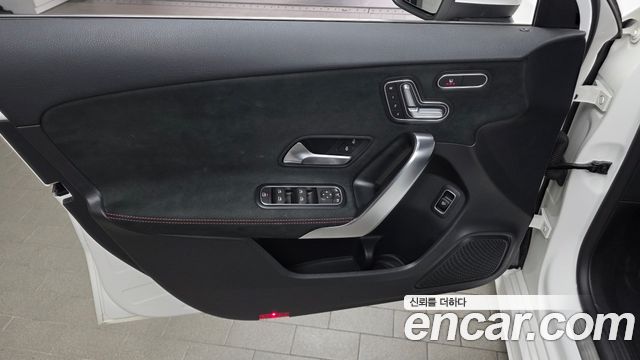 Mercedes-Benz A-Class (W177) A220 Sedan 2021 — фото 24