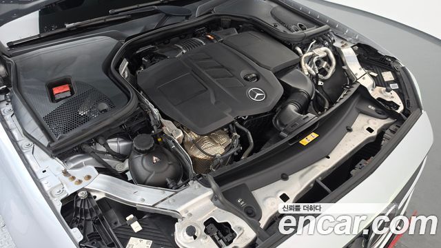 Mercedes-Benz E-Class (W213) E220d 4MATIC AMG Line 2021 — фото 6