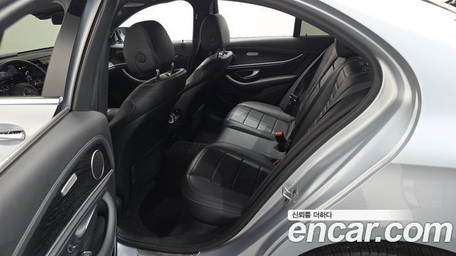 Mercedes-Benz E-Class (W213) E220d 4MATIC AMG Line 2021 — фото 11
