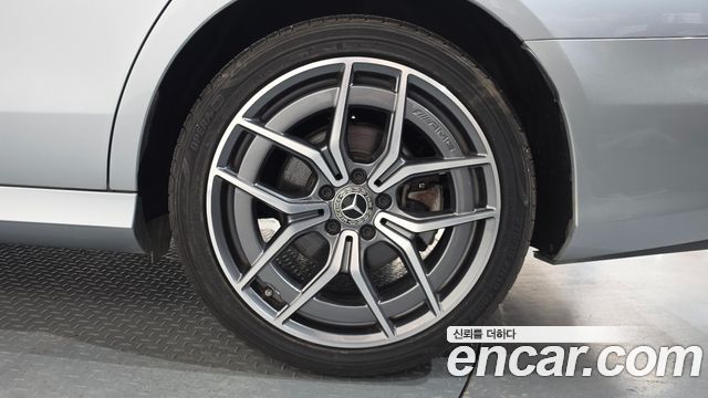 Mercedes-Benz E-Class (W213) E220d 4MATIC AMG Line 2021 — фото 21