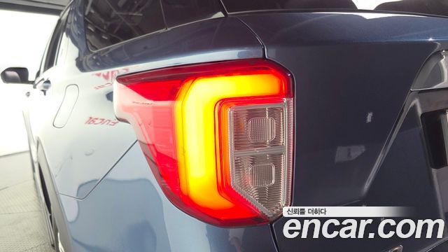 Ford Explorer (VI) 2.3 LimIted 4WD 2020 — фото 23